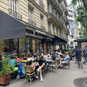 16 Victor Hugo Superbe Studio Paris